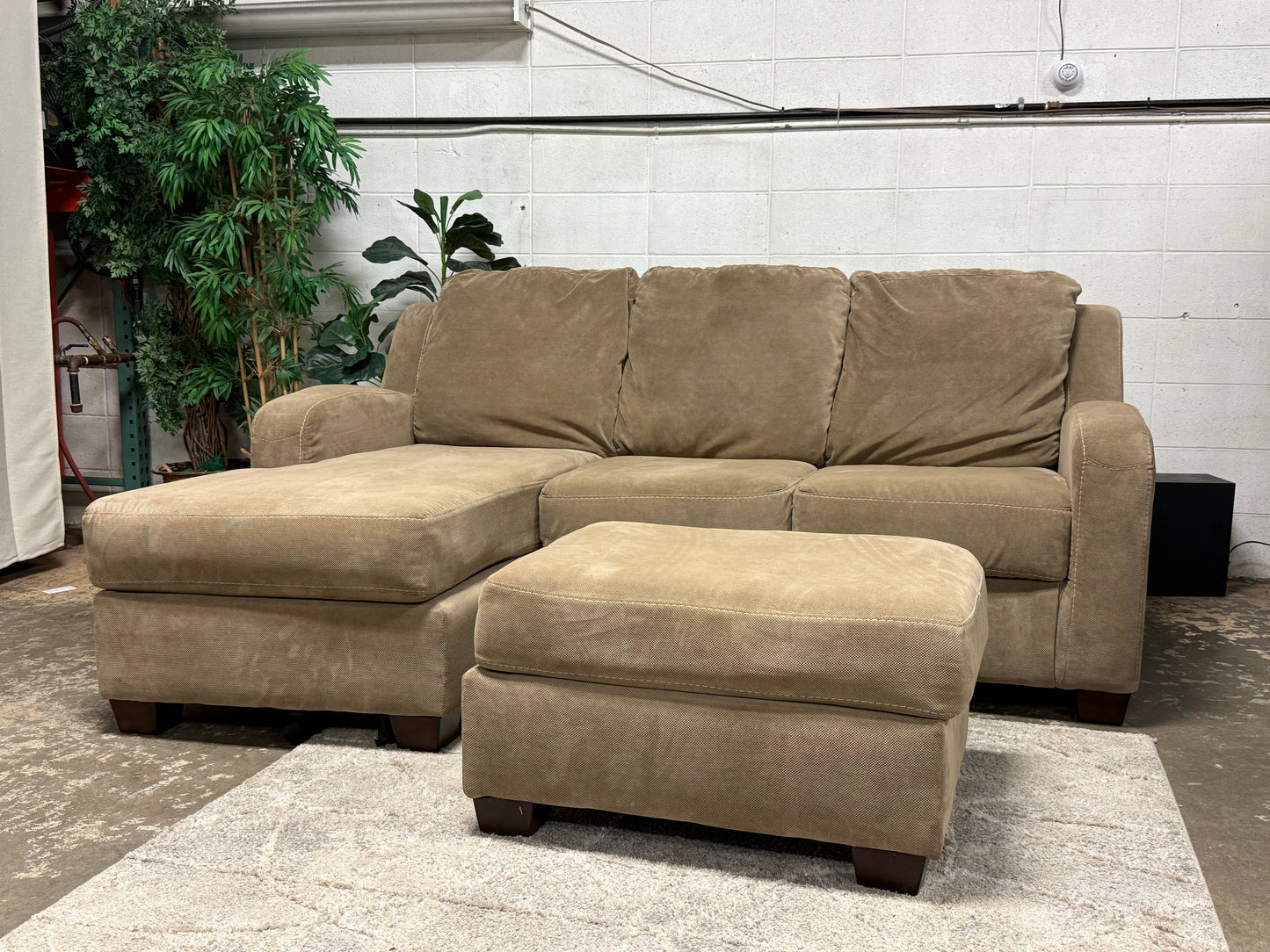 Beige Sectional Couch w/ Ottoman